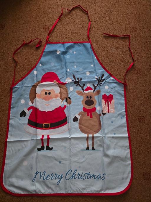 Buy & Sell Blackpool Town Centre Blackpool - Photos for Christmas apron NEW