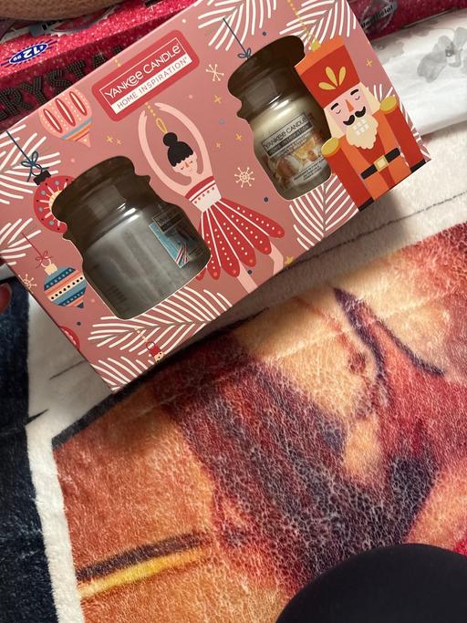 Buy & Sell Duckmanton Chesterfield - Photos for Yankee candle set