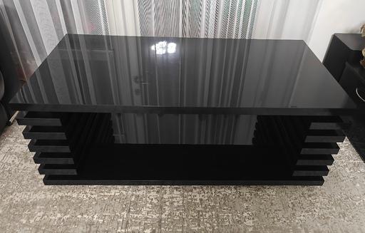 Buy & Sell Loxford East London - Photos for Black gloss coffee table