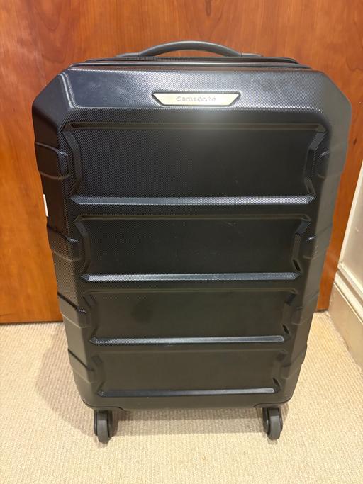 Buy & Sell Lancaster Gate Central London - Photos for Samsonite hard-shell carry-on suitcase