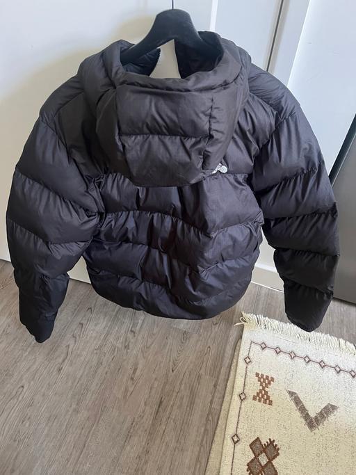 Buy & Sell Earls Court South West London - Photos for North face men's jacket large