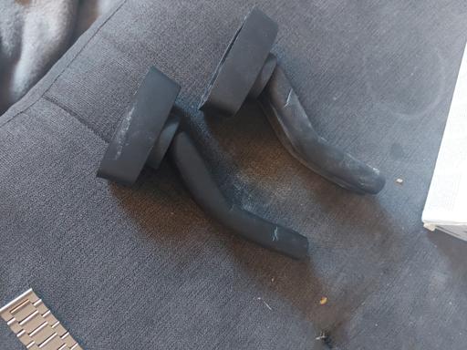 Buy & Sell Canning Town East London - Photos for x2 guitar holder for wall