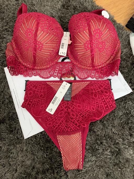 Buy & Sell Leamore Walsall - Photos for Ladies bra and pants 