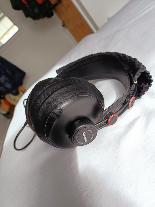 Buy & Sell Pembroke Pembrokeshire - Wales - Photos for Superlux HD-662 Closed Back Studio Headphones