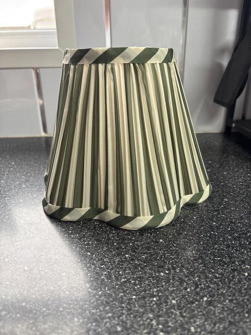 Buy & Sell Duckmanton Chesterfield - Photos for George home lamp shade