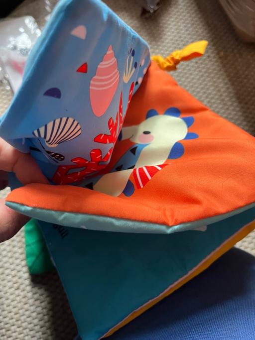 Buy & Sell Wednesfield Wolverhampton - Photos for Soft sensory baby book