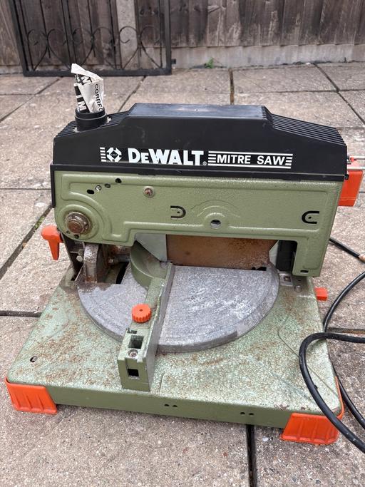 Buy & Sell East Malling Tonbridge and Malling - Photos for Dewalt mitre saw