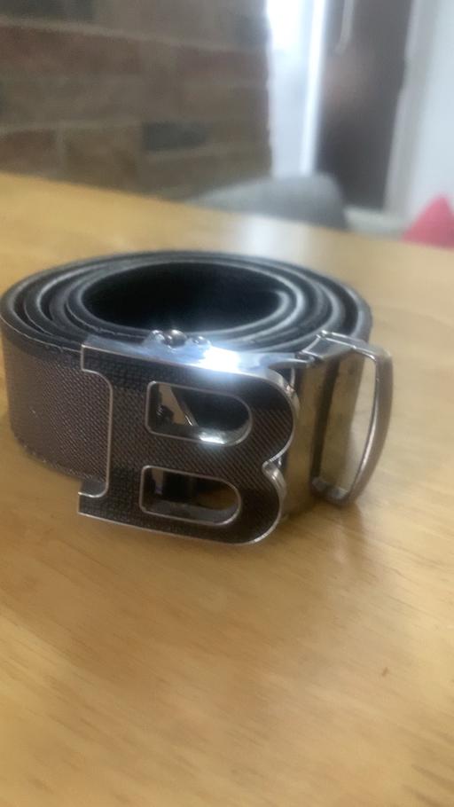 Buy & Sell Netherthorpe Sheffield - Photos for Burberry belt
