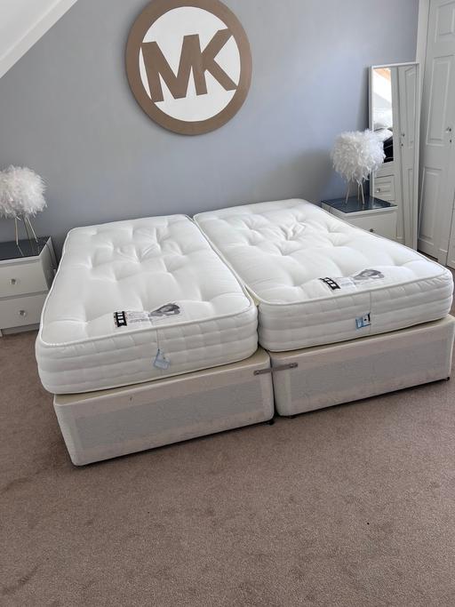 Buy & Sell Edinburgh Old Town Edinburgh - Photos for 4 single beds or 2 superking beds