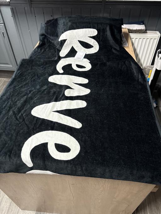 Buy & Sell Duckmanton Chesterfield - Photos for Catherine lansfield sun lounger towel