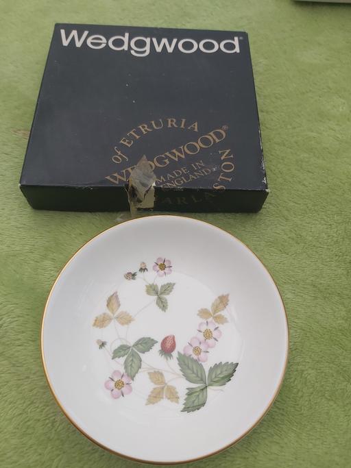 Buy & Sell Woodgate Birmingham - Photos for small wedgwood plate