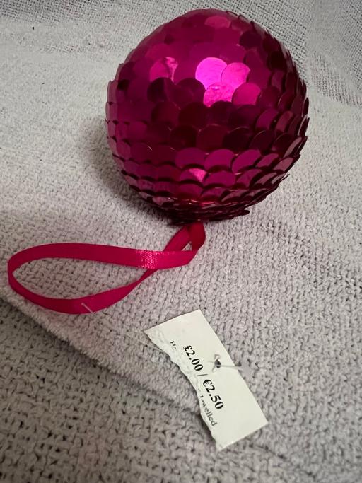 Buy & Sell Easington Lane Sunderland - Photos for Pretty Sequin Bauble ( New )