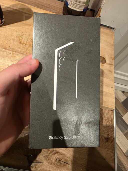 Buy & Sell Wombwell Barnsley - Photos for samsung s25 ultra 256gb silverblue