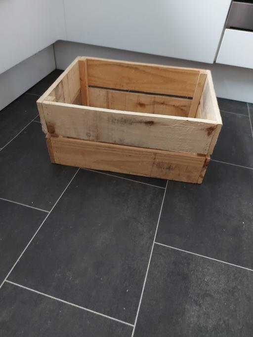 Buy & Sell Kings Norton Birmingham - Photos for Solid wooden crate