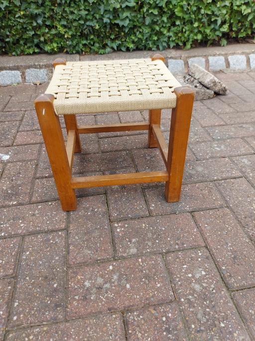 Buy & Sell Kings Norton Birmingham - Photos for Oak wicker footstool 