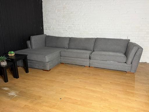 Buy & Sell Irlams O`Th`Height Salford - Photos for HIGH STREET Ada Large Grey Corner Sofa