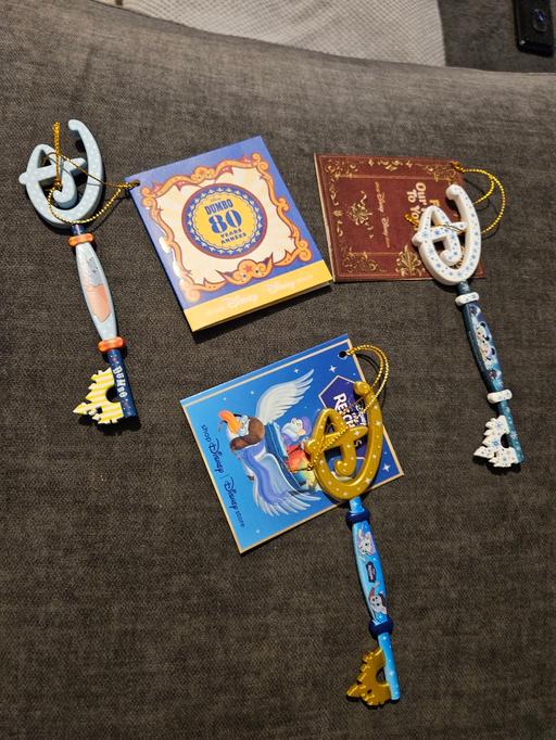 Buy & Sell Moseley Village Wolverhampton - Photos for disney keys new