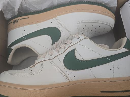 Buy & Sell Thornton Heath Croydon - Photos for nike trainers womens