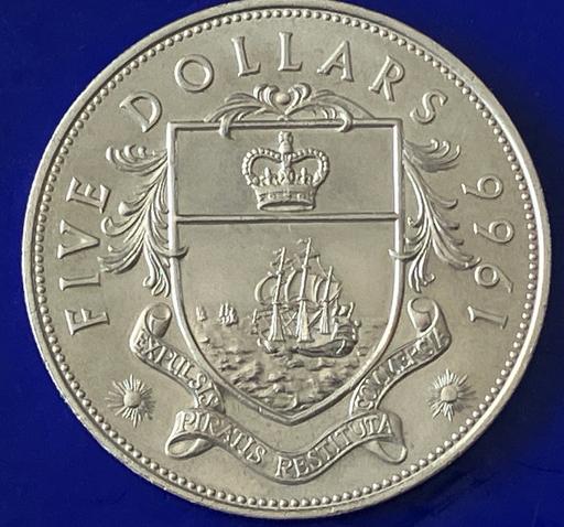 Buy & Sell Yeovil Somerset - Photos for Queen Elizabeth 2nd 5dollar silver coin 1oz