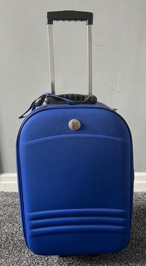 Buy & Sell Lees Oldham - Photos for Metropous luggage suitcase