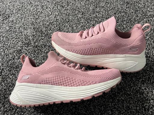 Buy & Sell Oldham Town Centre Oldham - Photos for LadiesSkechers trainers size 3.5 hardly worn