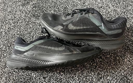 Buy & Sell Lees Oldham - Photos for Mens Nike running trainers size 10