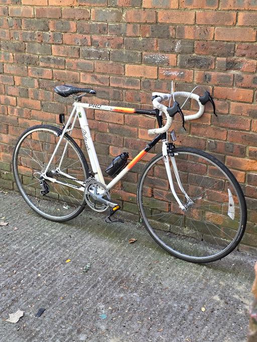 Buy & Sell Dulwich South East London - Photos for VINTAGE RALEIGH PRO RACE ROAD BIKE (23.5
