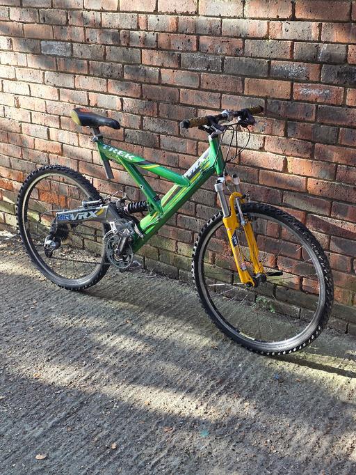 Buy & Sell Dulwich South East London - Photos for VINTAGE TREK VRX300 SUSPENSION MOUNTAIN BIKE