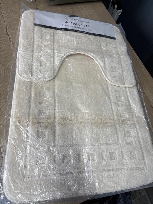 Buy & Sell Duckmanton Chesterfield - Photos for Armoni 2 piece bath mat set