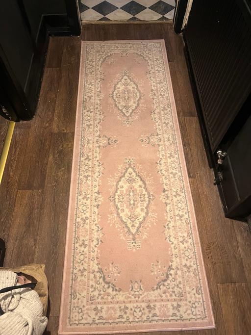 Buy & Sell Waterloo Central London - Photos for Beautiful runner