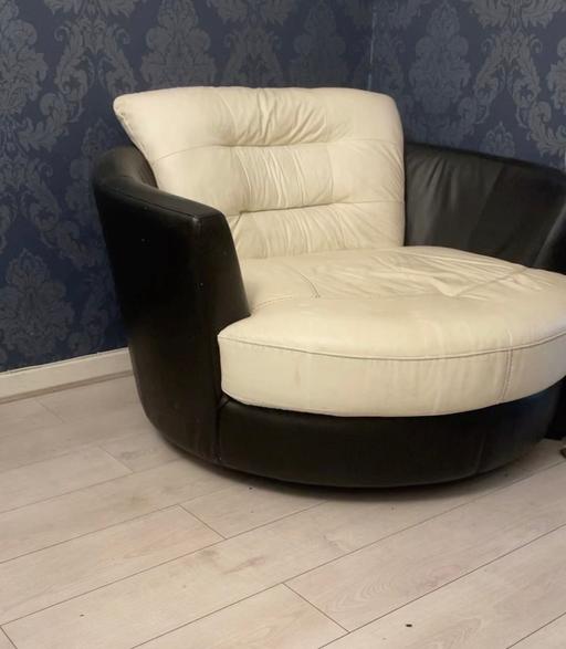 Buy & Sell Tufnell Park North London - Photos for DFS Original leather swivel armchair