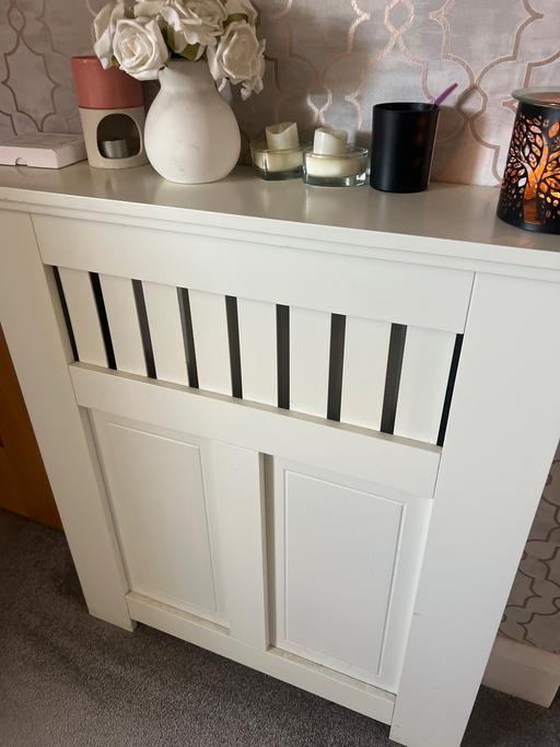 Buy & Sell Redhill Reigate and Banstead - Photos for Radiator cover 75cm depth 18 cm