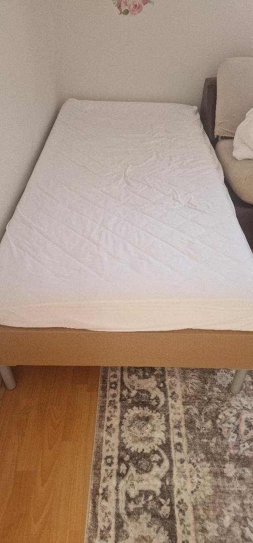 Buy & Sell Noel Park North London - Photos for Single bed with mattress