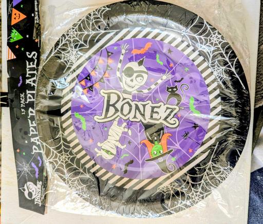 Buy & Sell Georgetown Blaenau Gwent - Photos for 🎃 Halloween 15pk bones Halloween plates. New