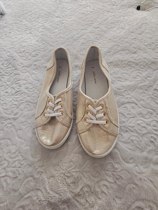 Buy & Sell Newton Doncaster - Photos for New Look shimmer shoes, size 6.