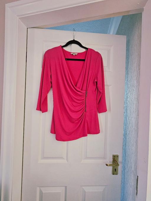 Buy & Sell Newton Doncaster - Photos for Dressy top, size 14.. like new.
