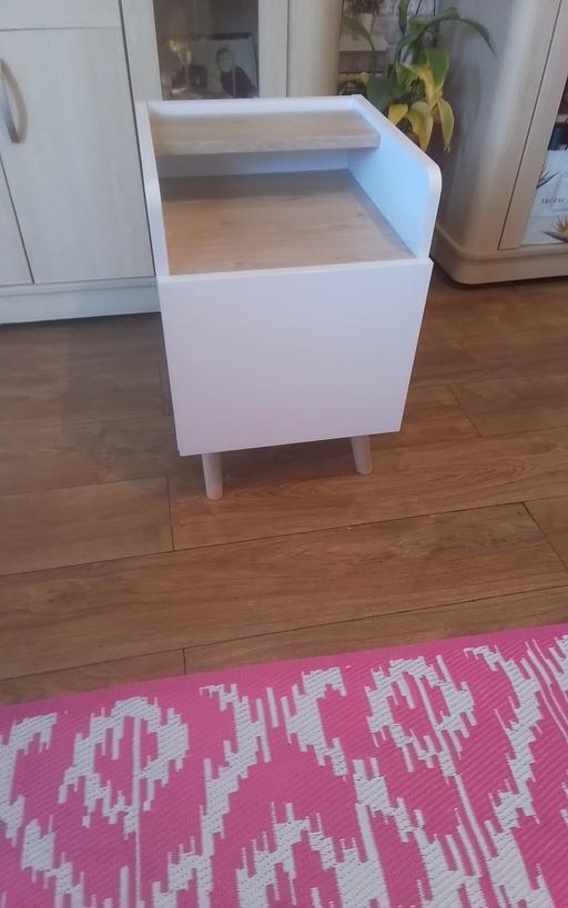 Buy & Sell Swinley Wigan - Photos for QUALITY BEDSIDE TABLE/DRAWER