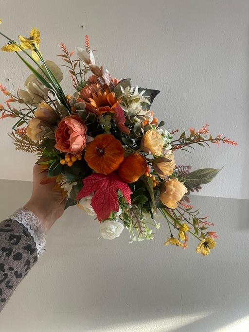 Buy & Sell Edgware Barnet - Photos for Table flower