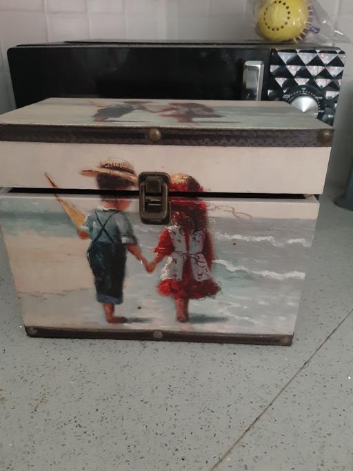 Buy & Sell South Hylton Sunderland - Photos for bargain chest box