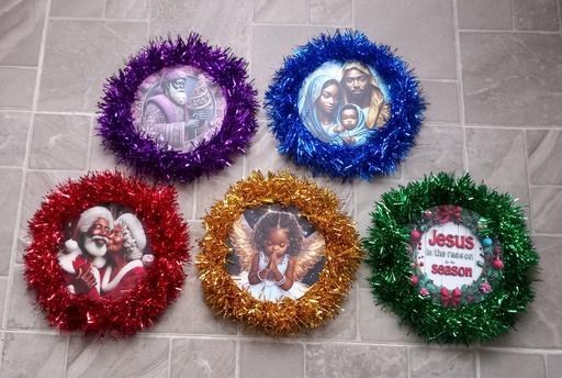 Buy & Sell Banbury Cherwell - Photos for Ethnic Christmas Wreaths.
