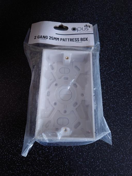 Buy & Sell Woodthorpe Charnwood - Photos for 2 gang 25mm patress box