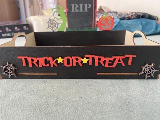 Buy & Sell Hoddesdon Broxbourne - Photos for Wooden trick or treat serving tray for sweets