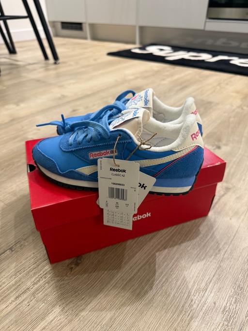 Buy & Sell St Luke`s Central London - Photos for BRAND NEW REEBOK CLASSIC BLUE TRAINERS 2.5