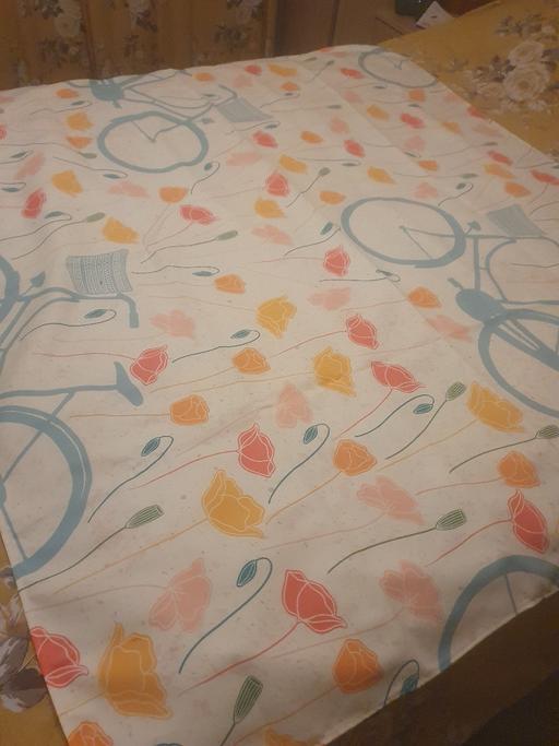 Buy & Sell Bradmore Wolverhampton - Photos for New tablecloth FLOWERS BICYCLE