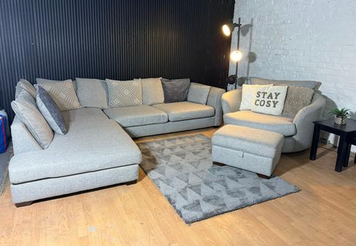 Buy & Sell Irlams O`Th`Height Salford - Photos for HIGH STREET Corner Sofa with Swivel Chair