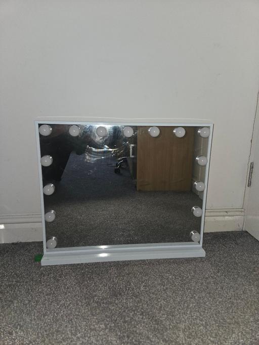 Buy & Sell Tyseley Birmingham - Photos for Vanity Mirror with lights