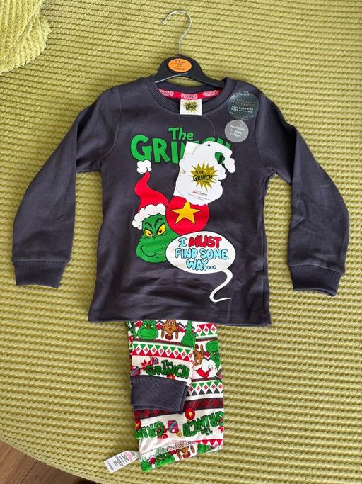 Buy & Sell French Walls Sandwell - Photos for Grinch pjs (various sizes)