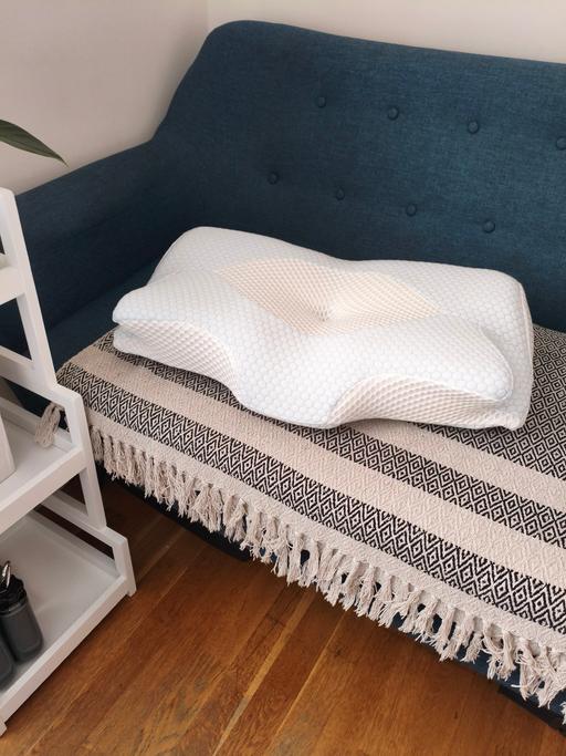 Buy & Sell Hampstead North West London - Photos for Memory foam pillow - like new
