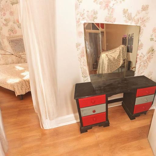 Buy & Sell Romford Havering - Photos for solid wood dressing table you can paint or sc
