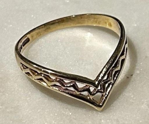 Buy & Sell Horwich Bolton - Photos for 9ct Wishbone Ring